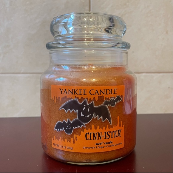Yankee Candle “CINN-ISTER” Swirl Jar Cinnamon Vanilla Caramel Halloween 13.5 oz - Picture 1 of 8
